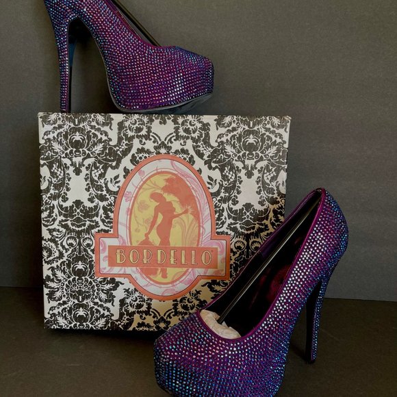 Bordello Teeze Rhinestone Platforms Purple with Iridescent Stones Size 8 - Picture 2 of 13